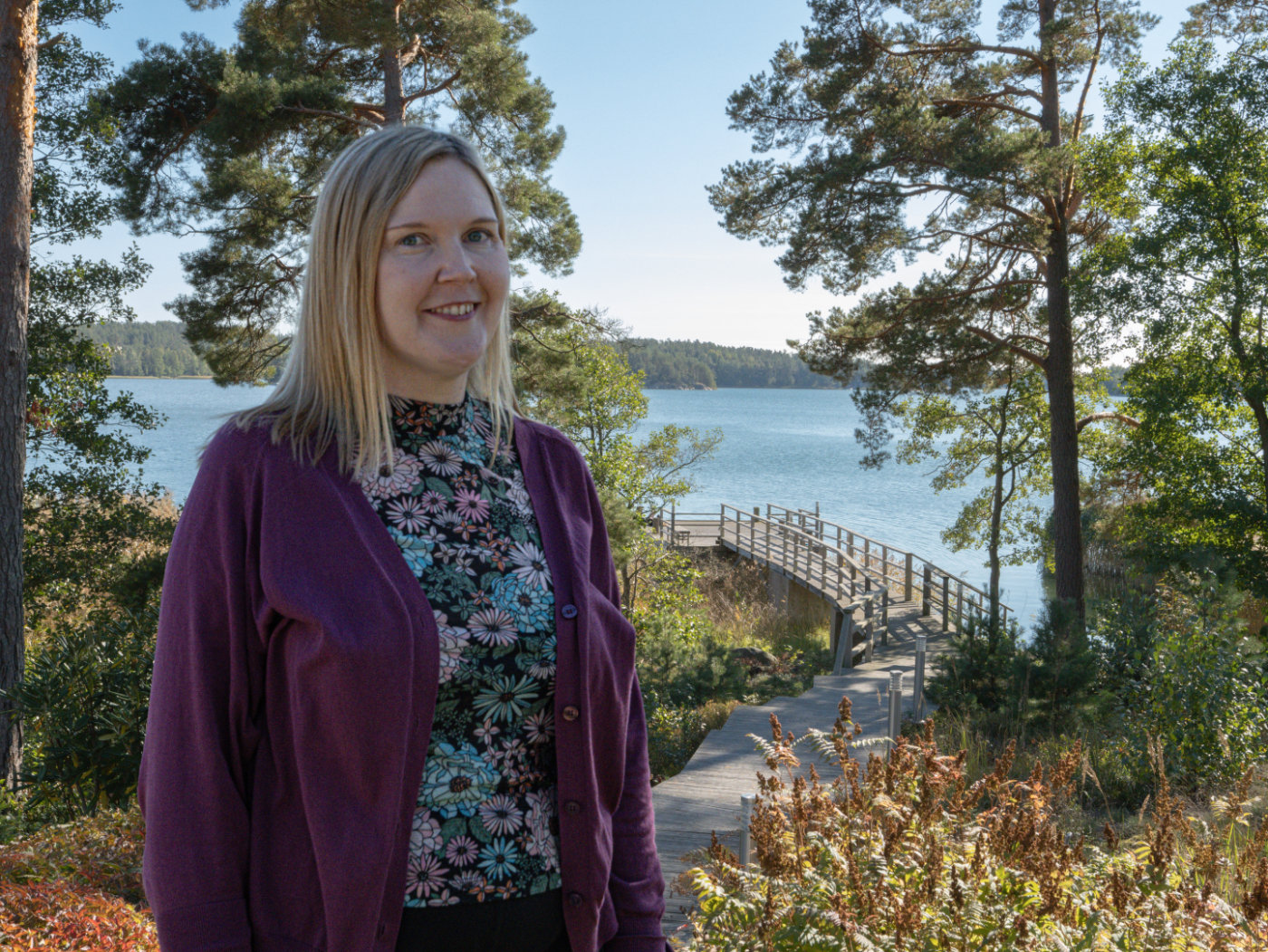 Manusförfattare, regissör och dramaturg Hannaleena Hauru. Foto: Rebecka Store.